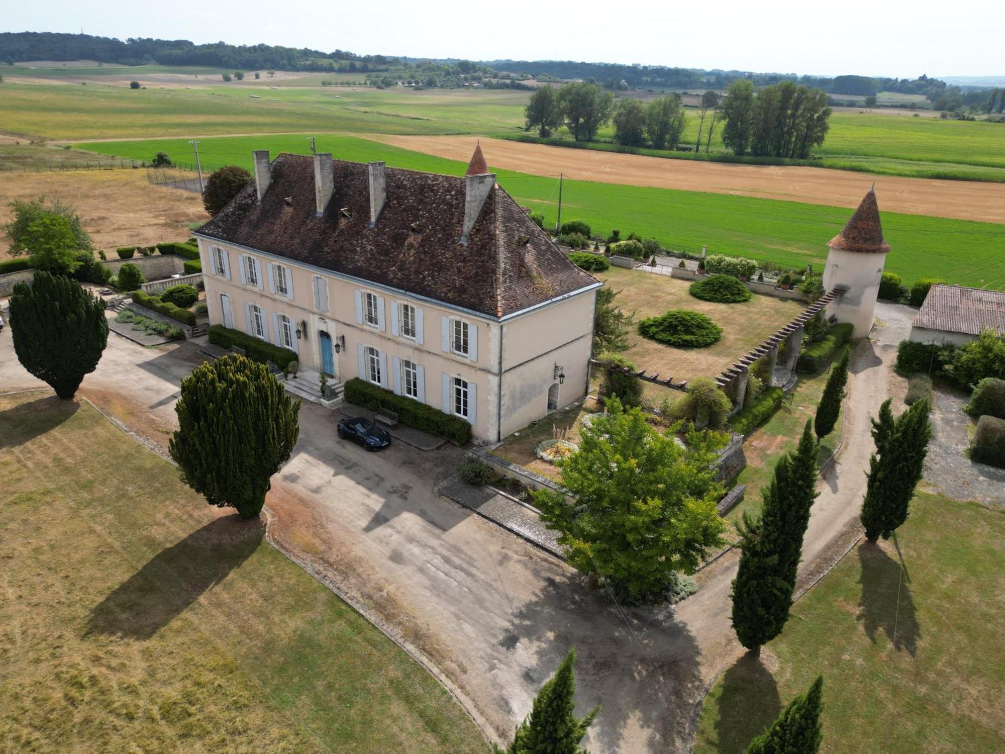 Château du Bourbet Cherval Extérieur photo